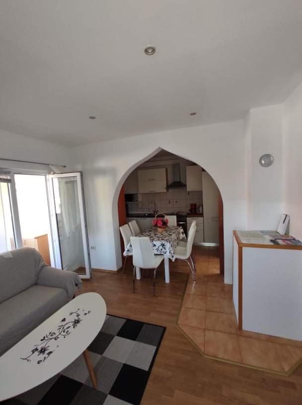 Apartmani Amans Pula Exterior photo